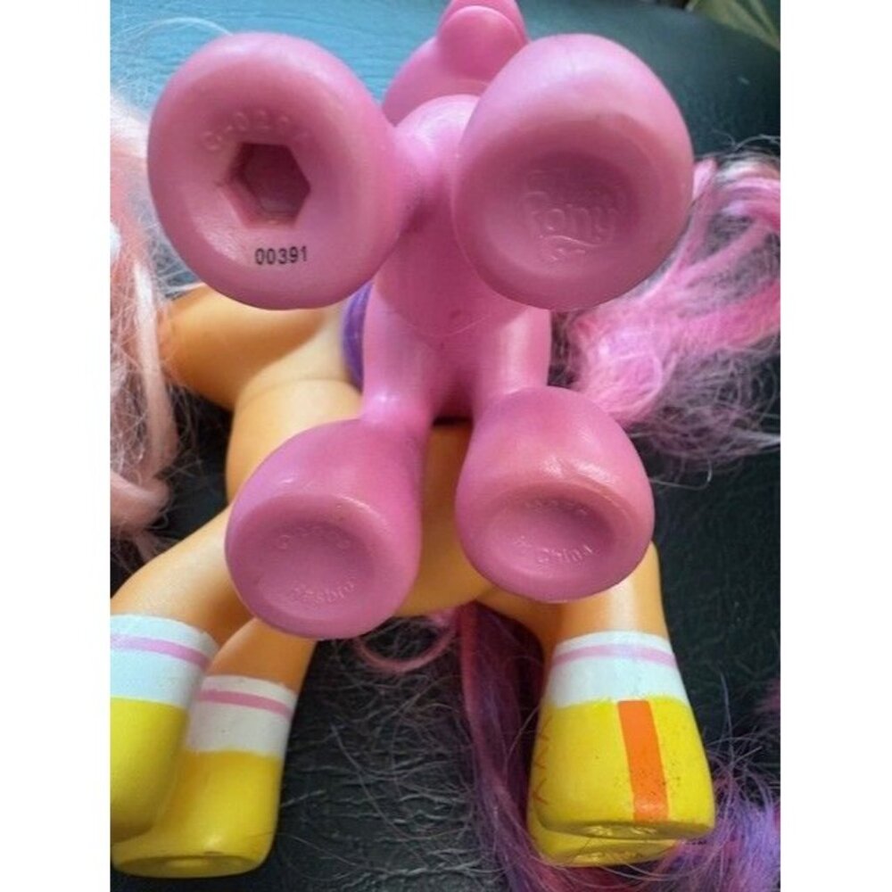 My Little Pony Lot Of 4 Figurines With Colorful Hair & Markings - Picture 6 of 7